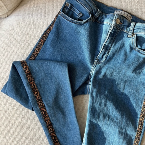 Cropped Skinny Jean with Cheetah Detail - Picture 3 of 5